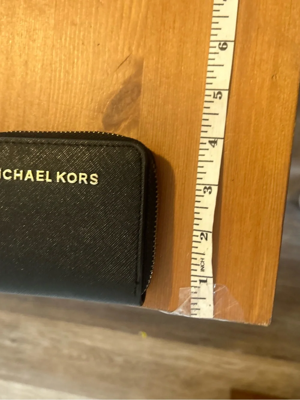 Michael Kors Small Zip up Wallet/card holder